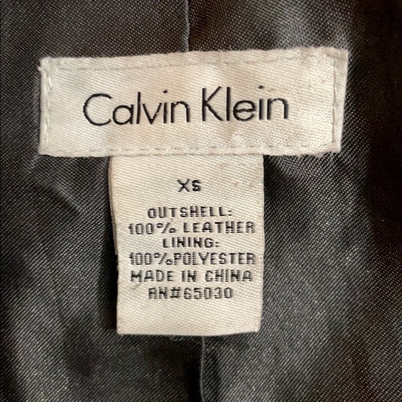 Vintage Calvin Klein genuine leather coat - Picture 5 of 10